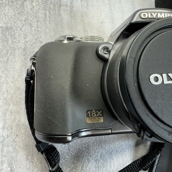 Olympus SP-550UZ 7.1MP Digital Camera with 18x Optical Zoom Tested - Picture 2 of 14